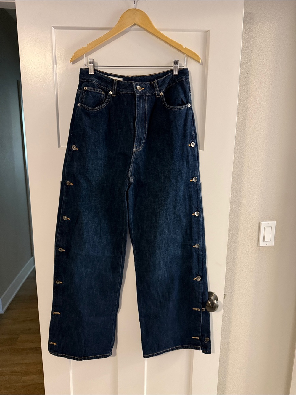 Zara Dark Blue Wide-Leg Denim Jeans with Side Buttons